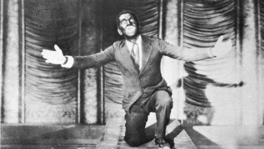 Al Jolson performing Mammy